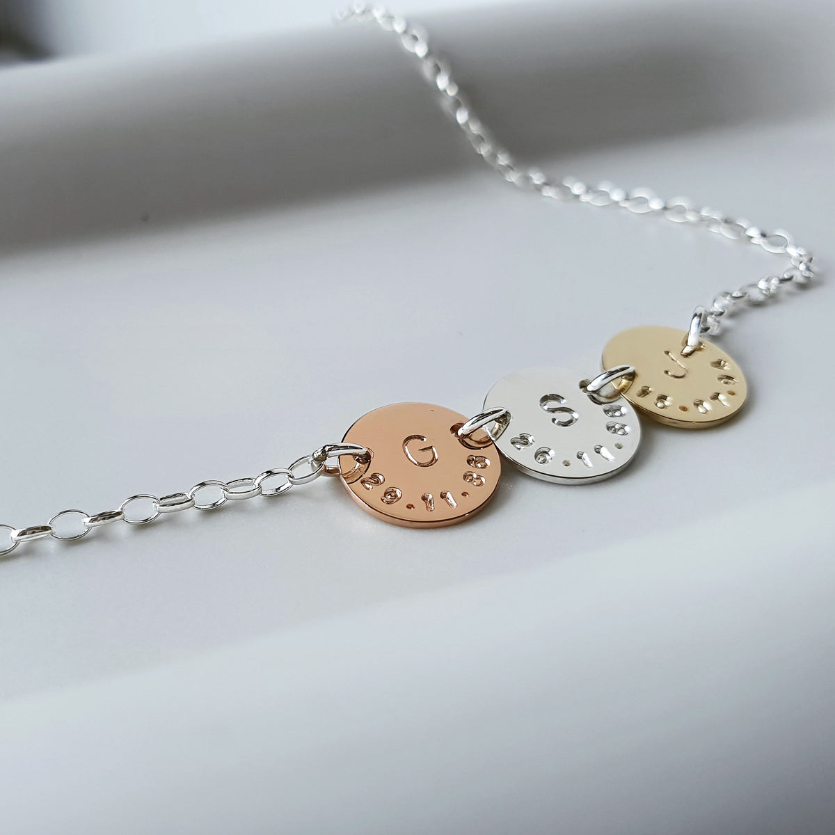 Sirius Necklace Mixed Metal (3 discs)