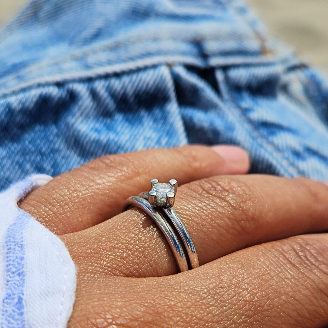 Halley Compass Solitaire Ring