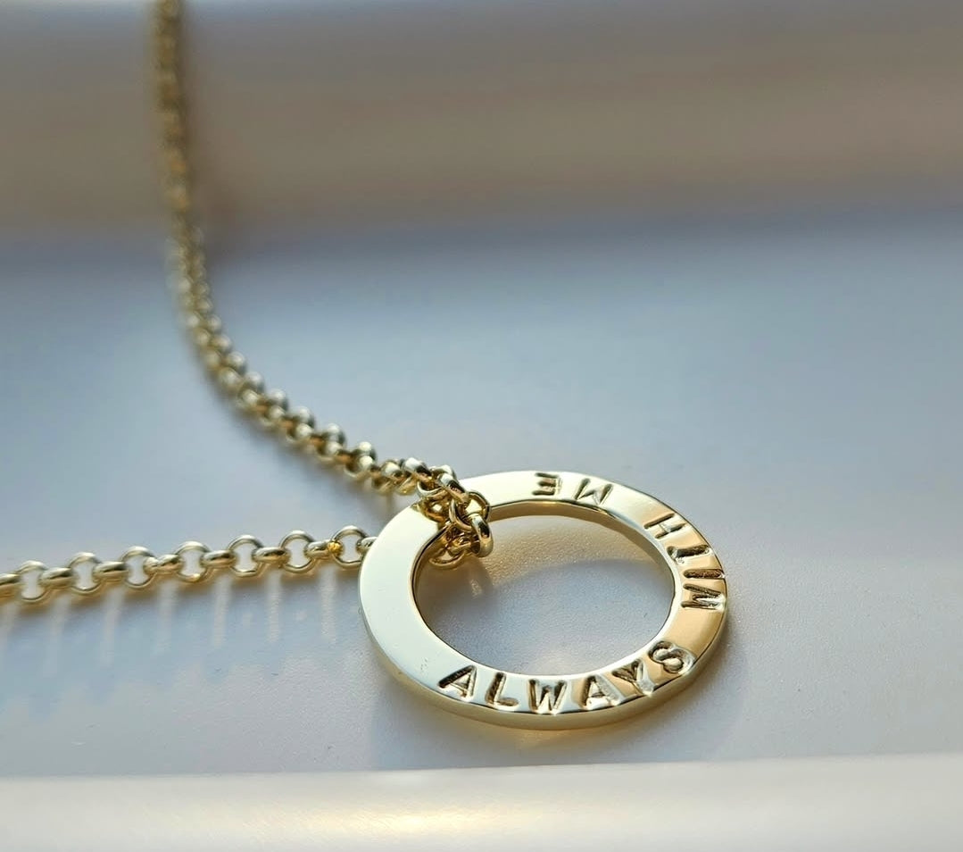 Gold Sarin Open Circle Necklace