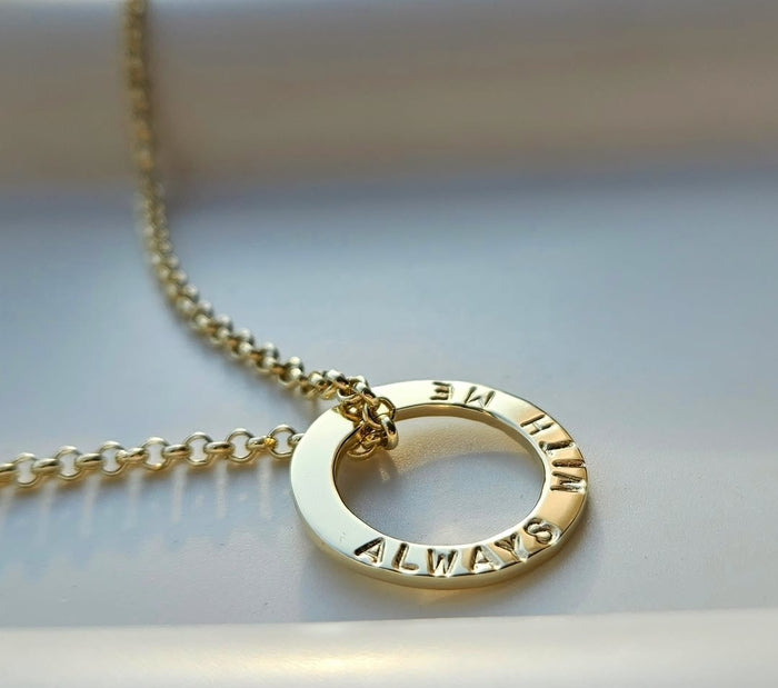 Gold Sarin Open Circle Necklace