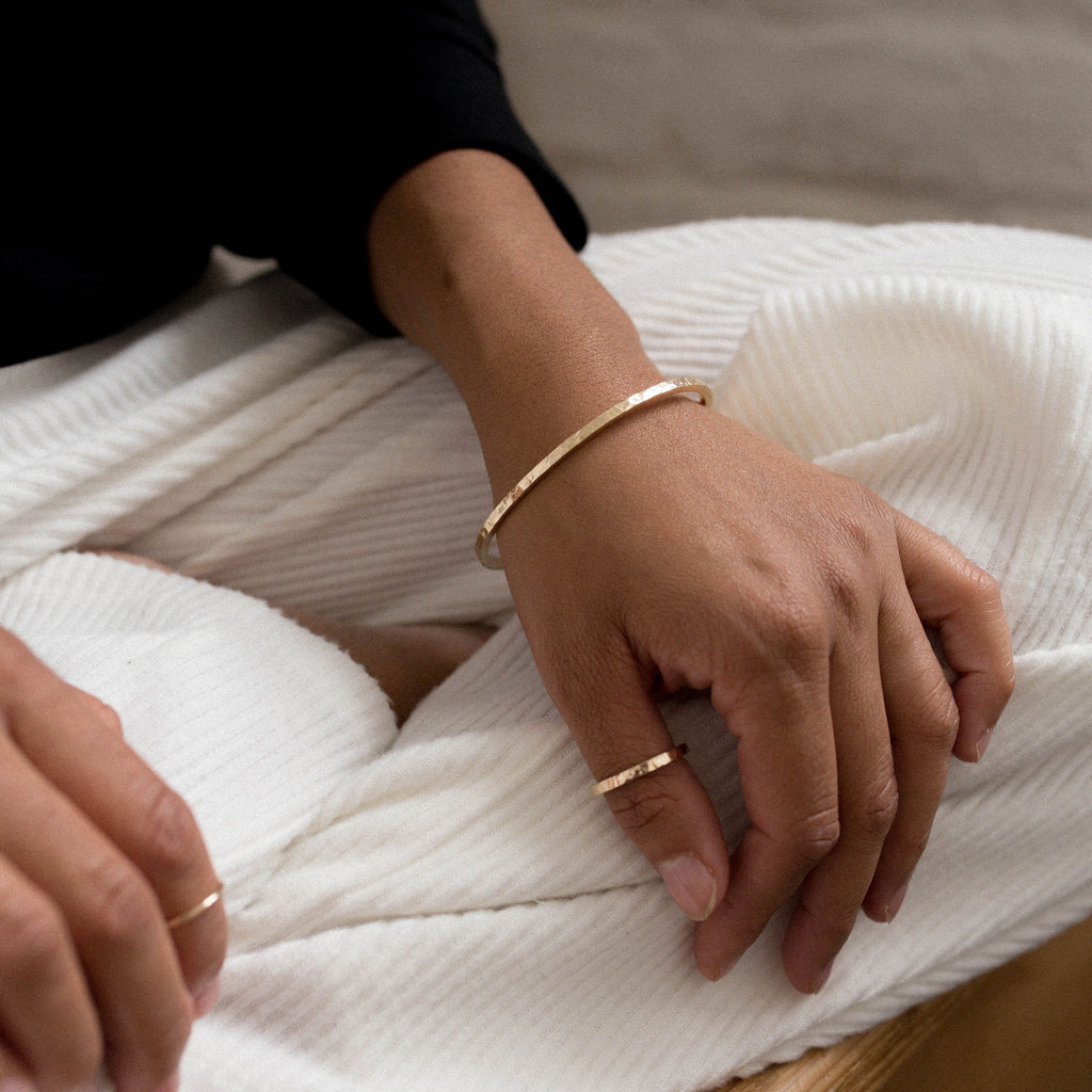 Gold Spica Textured Bangle