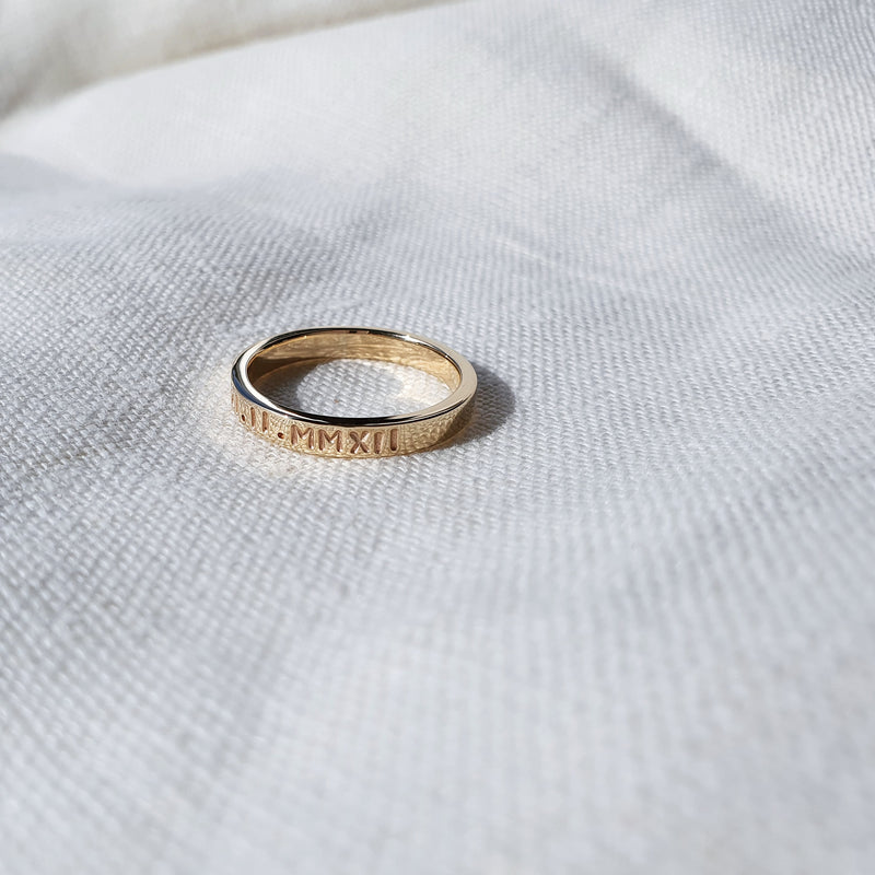 Gold Lyra Ring