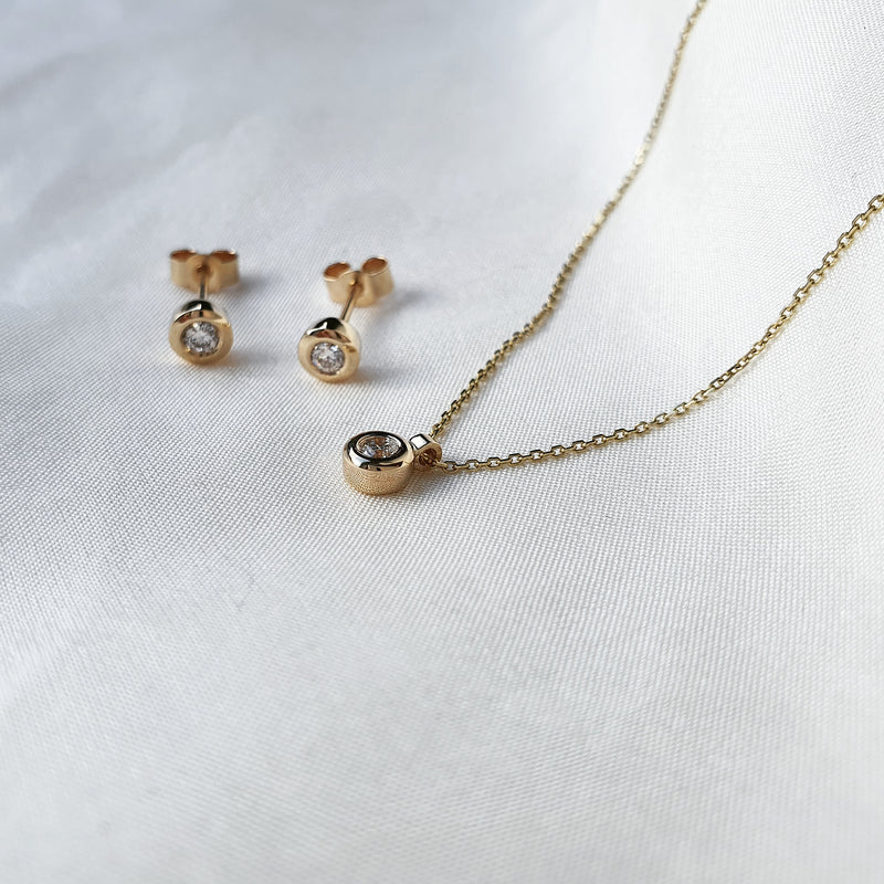 Gold Mini Vega Diamond Necklace and Earrings Set